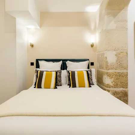 10p 160m2 With Terace * Paris